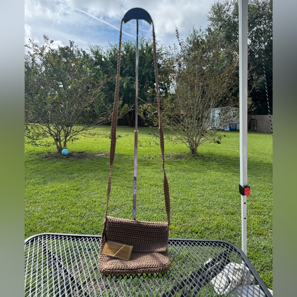 Gold Coast crocheted crossbody